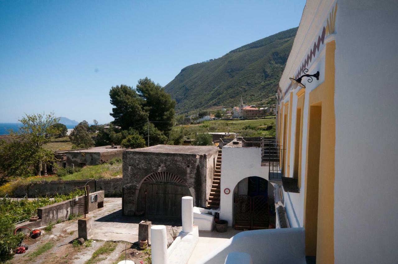 Hotel Casa Vacanze Dell'Avvocato Malfa  Zewnętrze zdjęcie